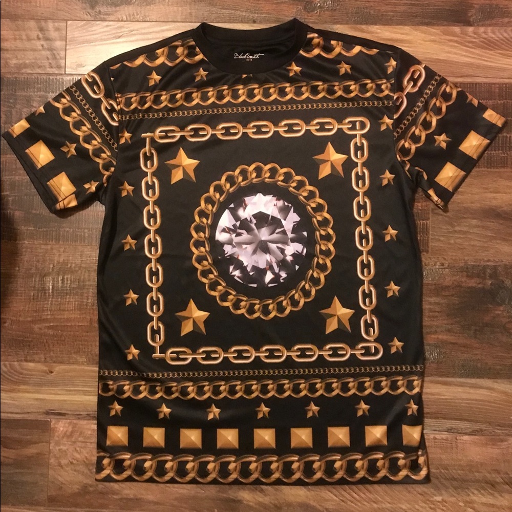 NWOT* Black Smith chain & diamond t-shirt